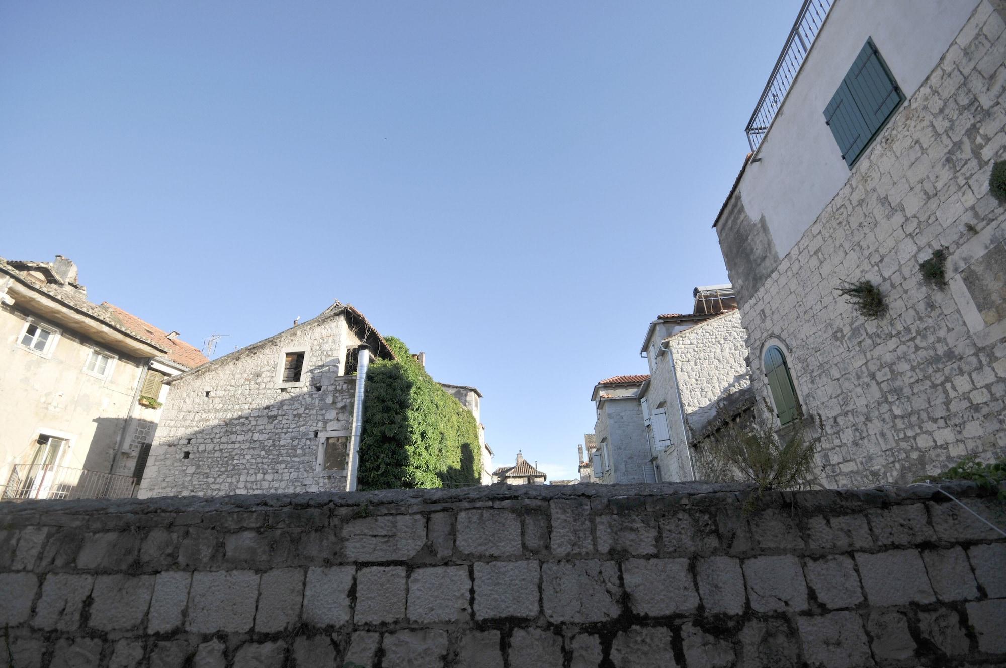 Palace Central Square Trogir Eksteriør bilde
