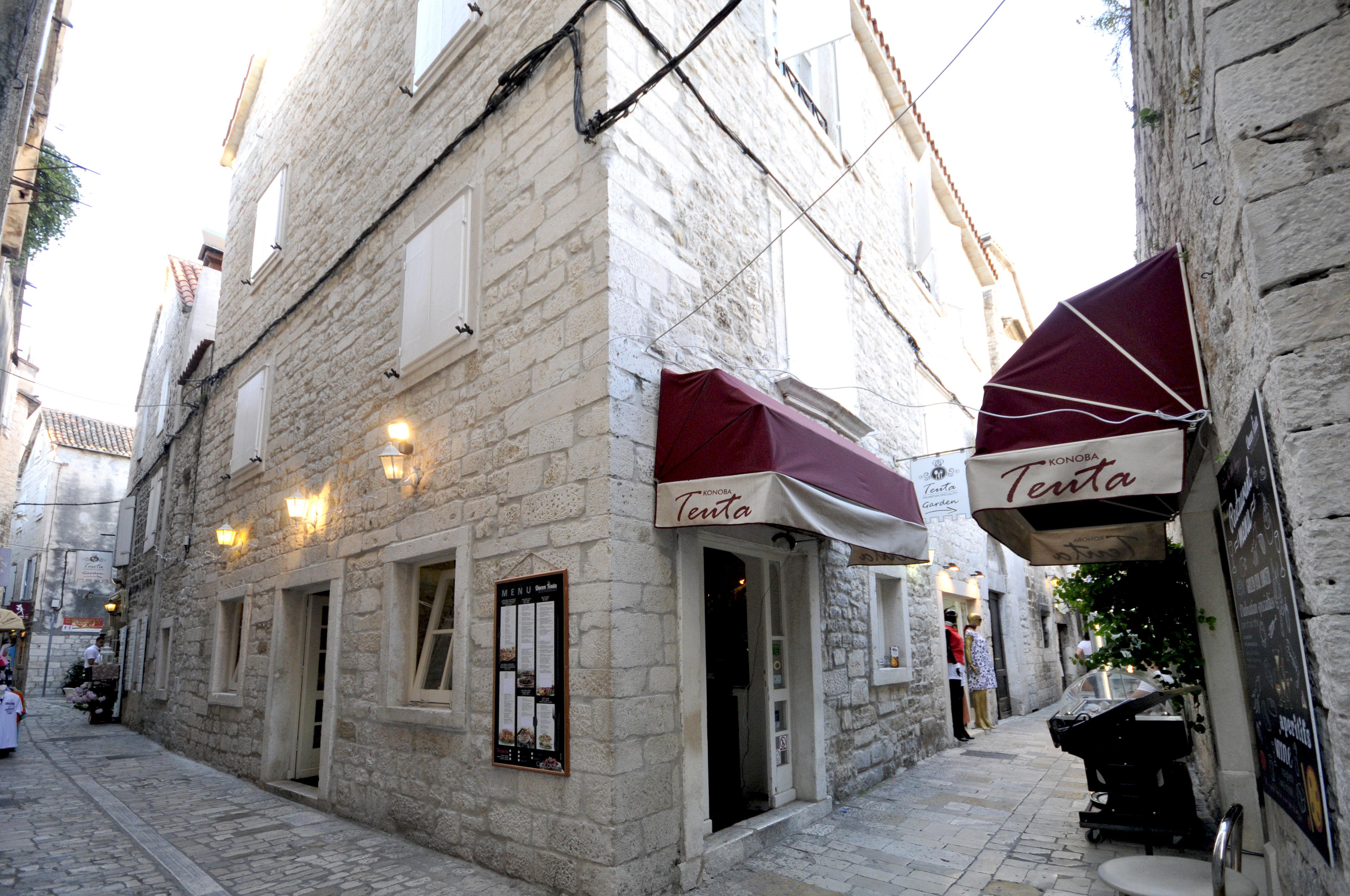 Palace Central Square Trogir Eksteriør bilde